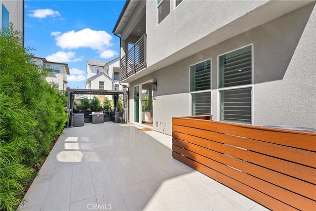 200 Newton, Lake Forest, CA 92630