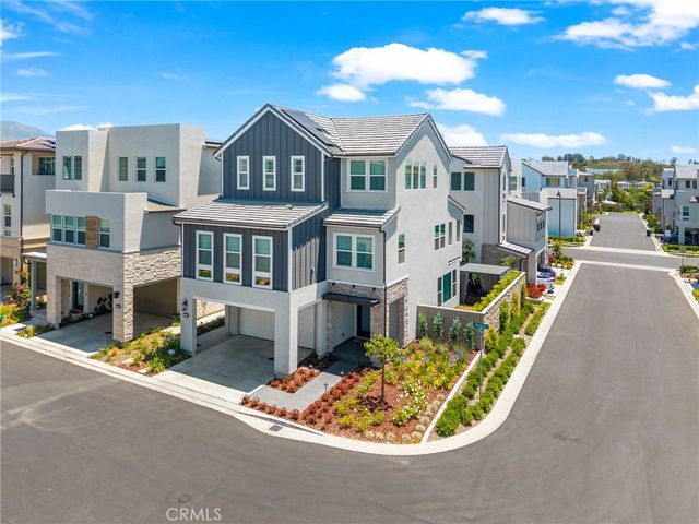 200 Newton, Lake Forest, CA 92630