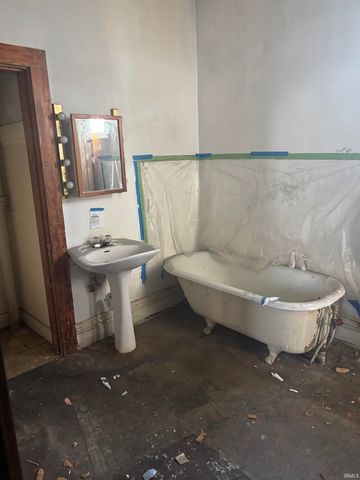 908 Savilla Avenue, Fort Wayne, IN 46807