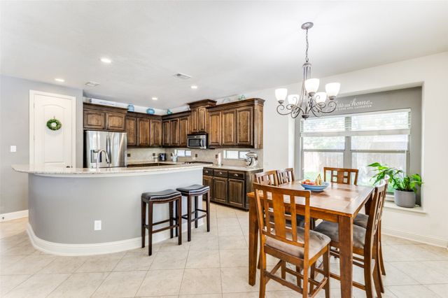 1212 Diamond Leaf Drive, Corinth, TX 76208