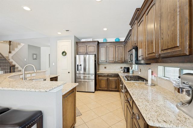 1212 Diamond Leaf Drive, Corinth, TX 76208