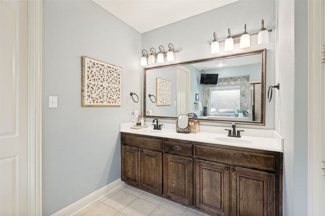 1212 Diamond Leaf Drive, Corinth, TX 76208