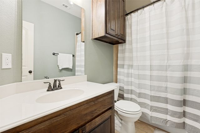 1212 Diamond Leaf Drive, Corinth, TX 76208