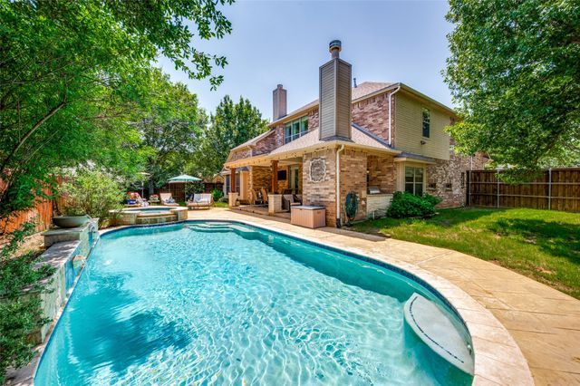 1212 Diamond Leaf Drive, Corinth, TX 76208