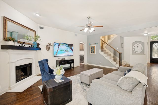 1212 Diamond Leaf Drive, Corinth, TX 76208