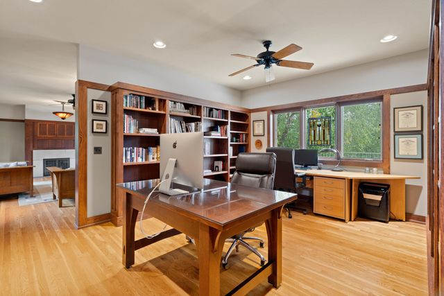 2504 SNOWBERRY CIR, Columbia, MO 65201