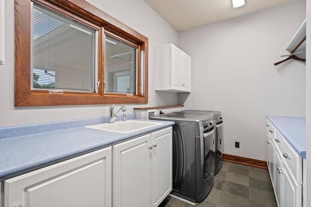 2504 SNOWBERRY CIR, Columbia, MO 65201