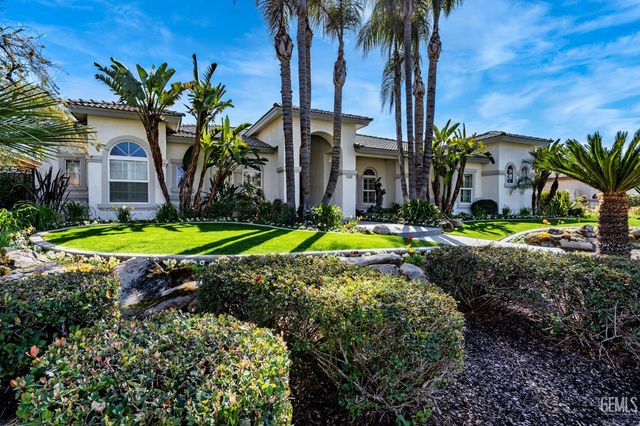 11315 Queensbury Drive, Bakersfield, CA 93312