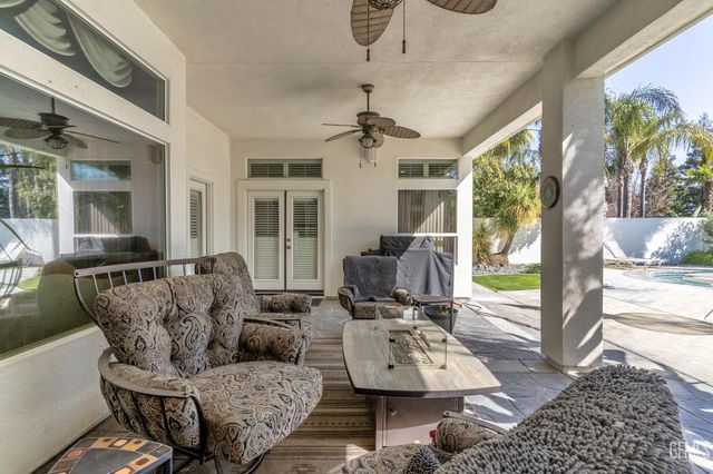 11315 Queensbury Drive, Bakersfield, CA 93312