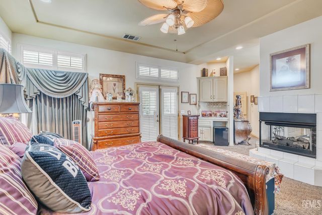 11315 Queensbury Drive, Bakersfield, CA 93312