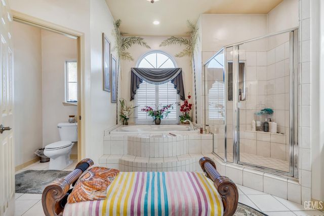 11315 Queensbury Drive, Bakersfield, CA 93312