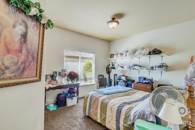 11315 Queensbury Drive, Bakersfield, CA 93312