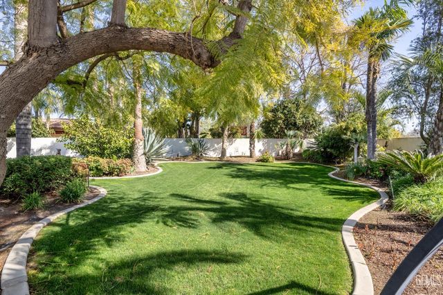 11315 Queensbury Drive, Bakersfield, CA 93312