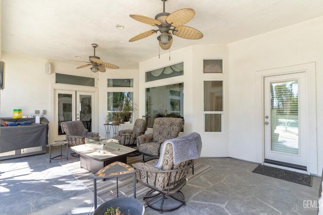 11315 Queensbury Drive, Bakersfield, CA 93312