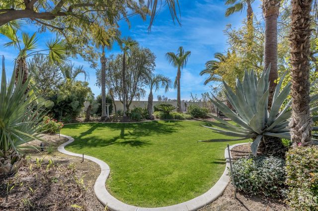 11315 Queensbury Drive, Bakersfield, CA 93312