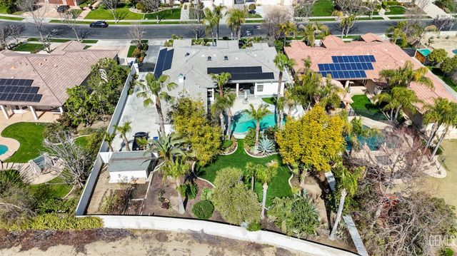 11315 Queensbury Drive, Bakersfield, CA 93312