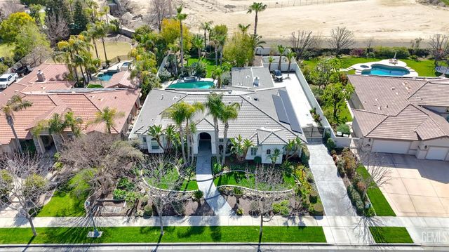 11315 Queensbury Drive, Bakersfield, CA 93312