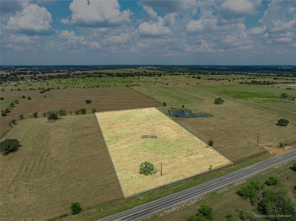 2085 E Highway 237, Round Top, TX 78954