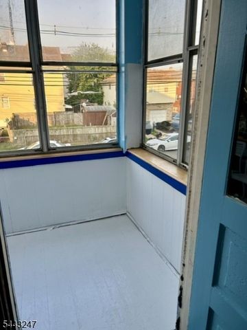 523 Richmond St, Elizabeth City, NJ 07202