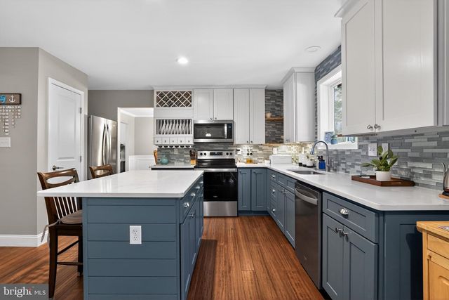 77 BALSAM LN, Bluemont, VA 20135