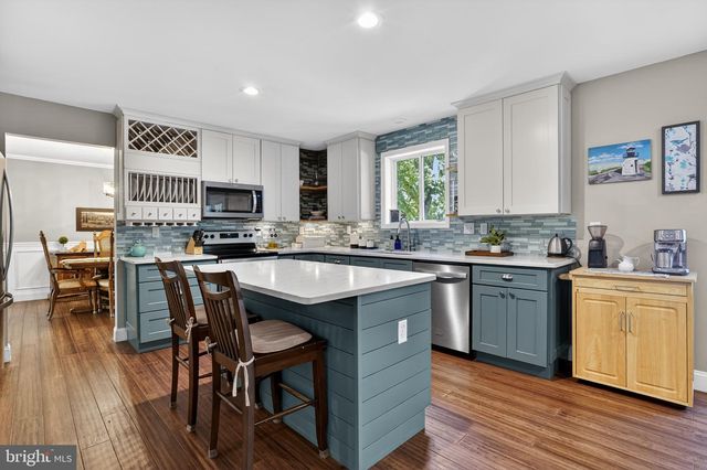 77 BALSAM LN, Bluemont, VA 20135