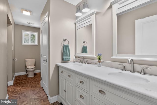 77 BALSAM LN, Bluemont, VA 20135
