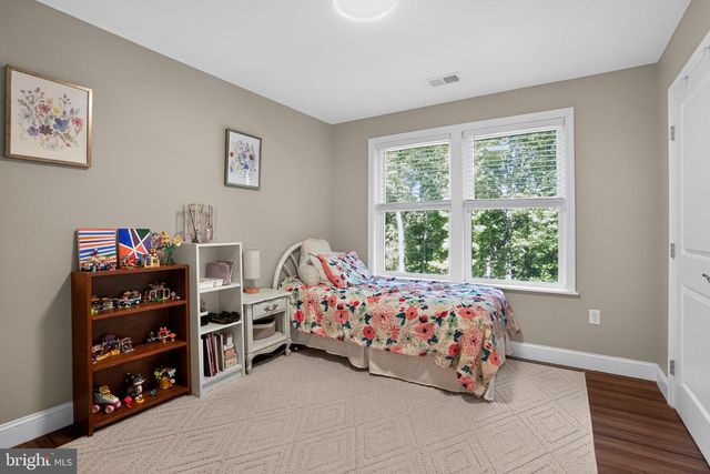 77 BALSAM LN, Bluemont, VA 20135