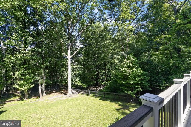 77 BALSAM LN, Bluemont, VA 20135