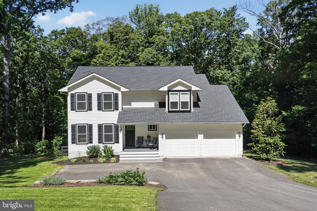 77 BALSAM LN, Bluemont, VA 20135