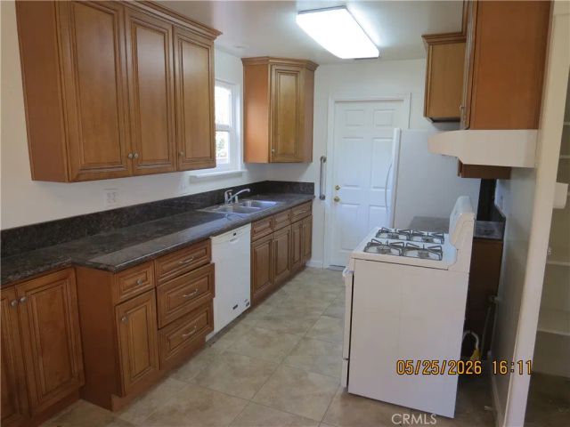 6145 N Fairvale Drive, Azusa, CA 91702