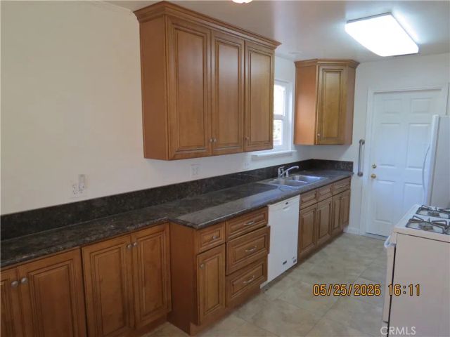 6145 N Fairvale Drive, Azusa, CA 91702