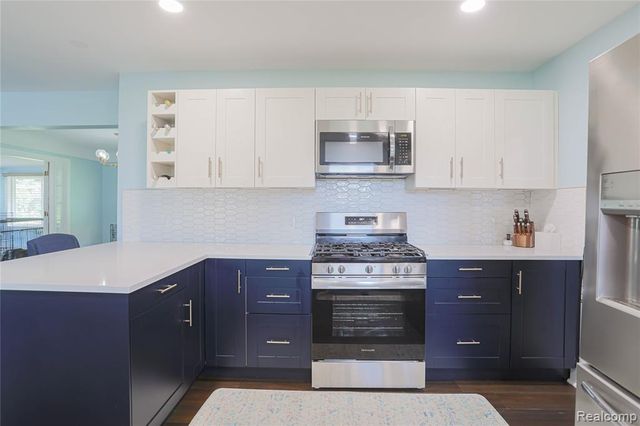 38598 Applewood Street, Clinton Township, MI 48036