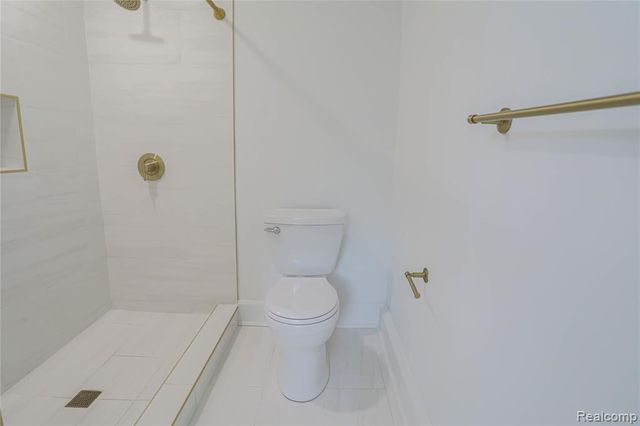 38598 Applewood Street, Clinton Township, MI 48036