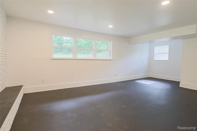38598 Applewood Street, Clinton Township, MI 48036