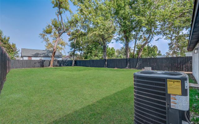 1909 Melbourne Street, Houston, TX 77026