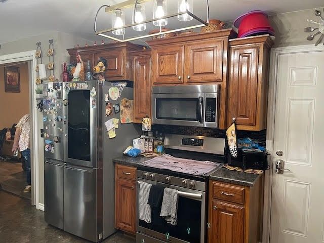 1960 County Road 1030, Mount Vernon, TX 75457