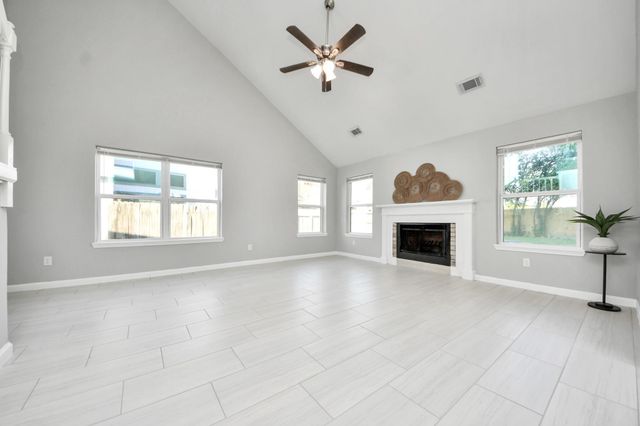 4450 Hidden Trace Court, Houston, TX 77066