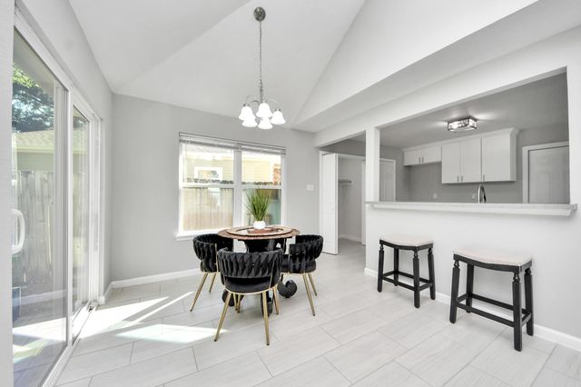4450 Hidden Trace Court, Houston, TX 77066