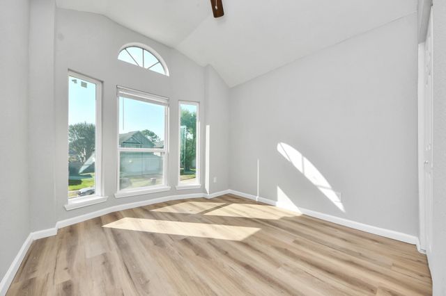 4450 Hidden Trace Court, Houston, TX 77066