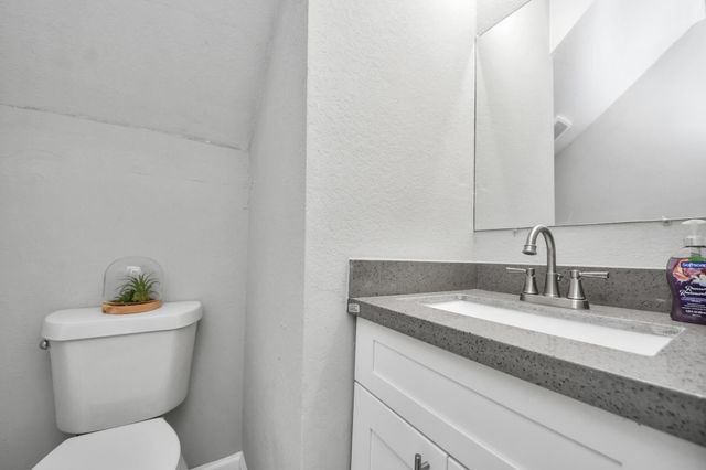 4450 Hidden Trace Court, Houston, TX 77066