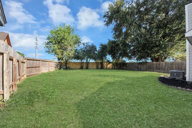 4450 Hidden Trace Court, Houston, TX 77066