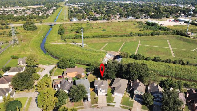 4450 Hidden Trace Court, Houston, TX 77066