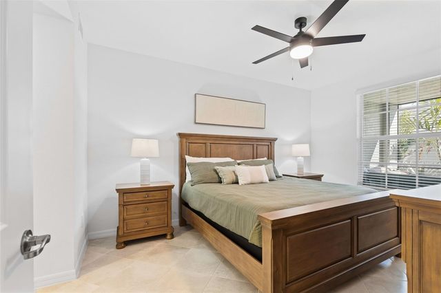 19015 SCALLOP LOOP 106, Lakewood Ranch, FL 34211