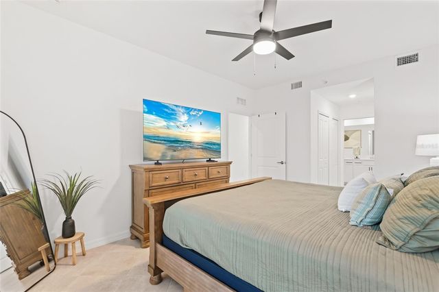 19015 SCALLOP LOOP 106, Lakewood Ranch, FL 34211