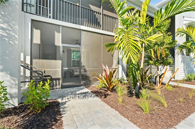 19015 SCALLOP LOOP 106, Lakewood Ranch, FL 34211