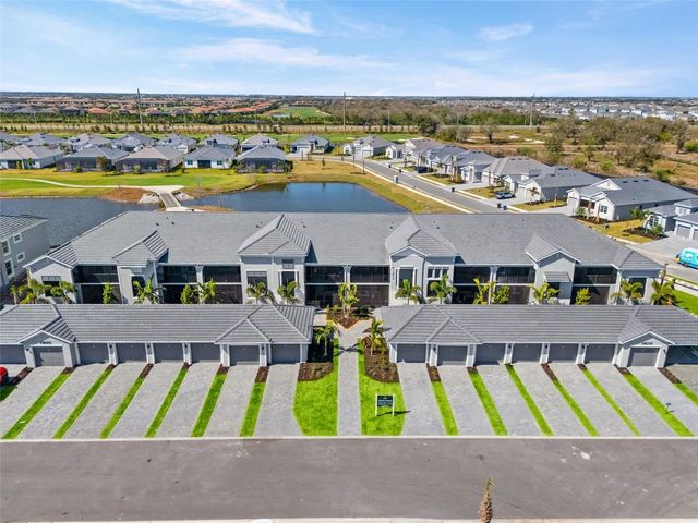 19015 SCALLOP LOOP 106, Lakewood Ranch, FL 34211