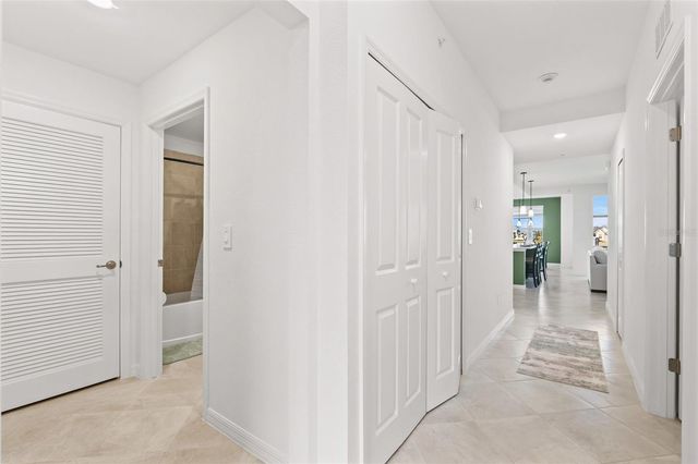 19015 SCALLOP LOOP 106, Lakewood Ranch, FL 34211