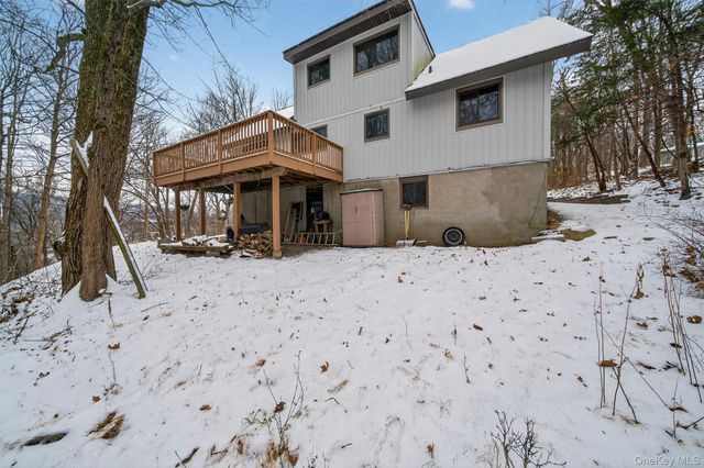 9 Kings Point Lane, Washingtonville, NY 10992