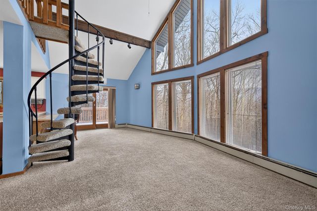 9 Kings Point Lane, Washingtonville, NY 10992