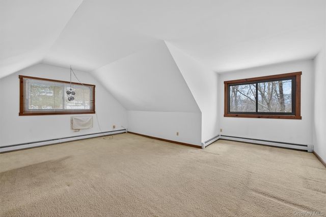 9 Kings Point Lane, Washingtonville, NY 10992